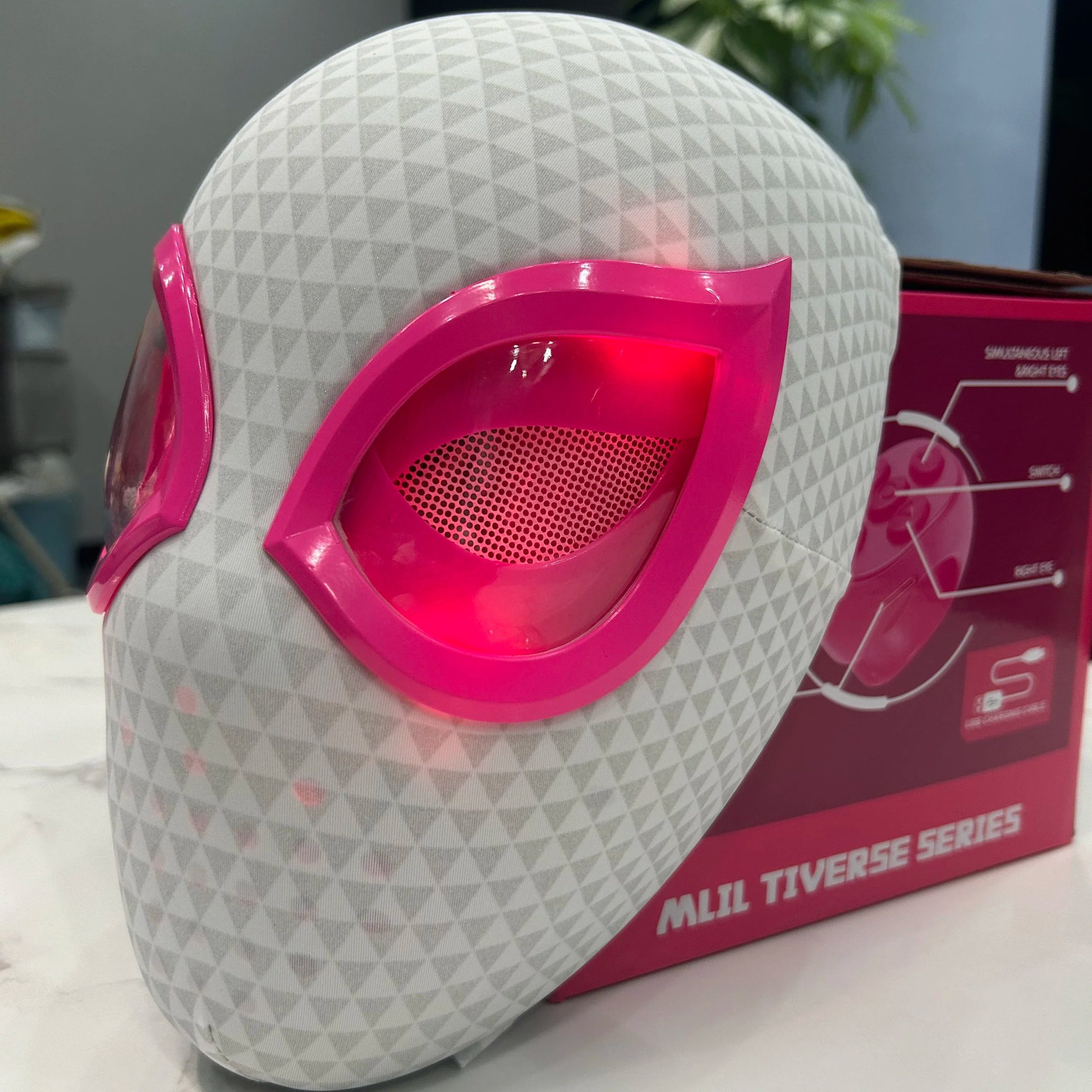 Hot Spider-Man Eye Gwen Mask - Image 4